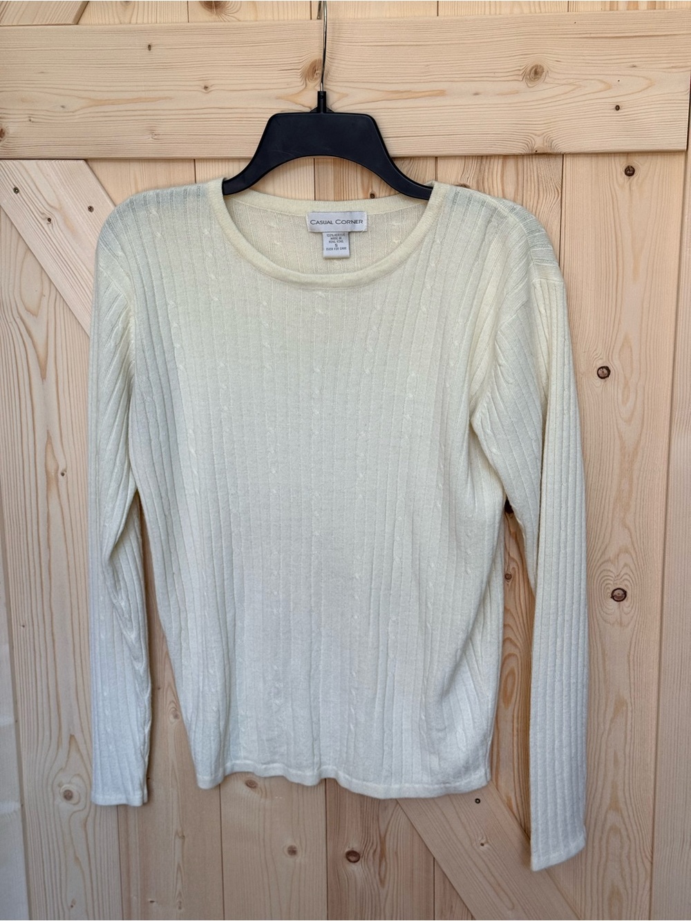 Casual Corner Cream Ribbed Knit Crewneck Top